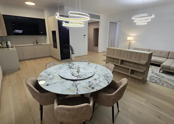 3 Rooms, Loggia, Parking, Wifi Lejlighed *