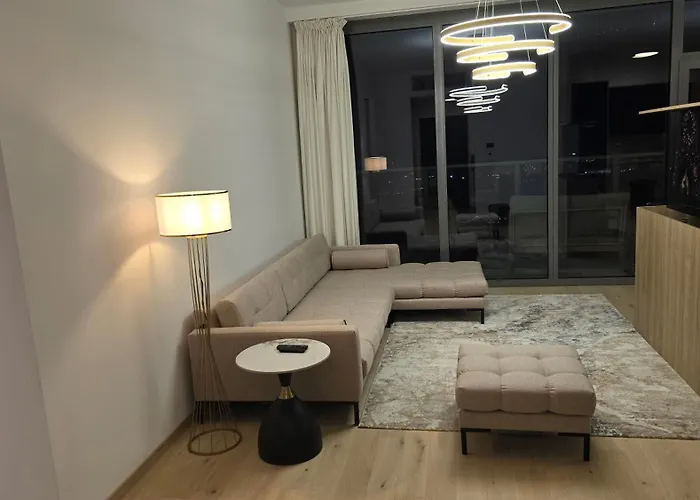 Lejlighed 3 Rooms, Loggia, Parking, Wifi