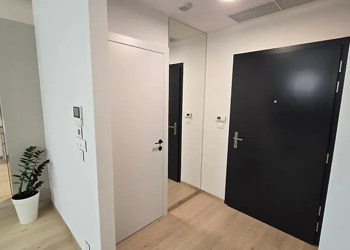 Lejlighed 3 Rooms, Loggia, Parking, Wifi