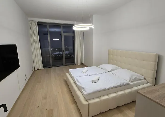 Lejlighed 3 Rooms, Loggia, Parking, Wifi