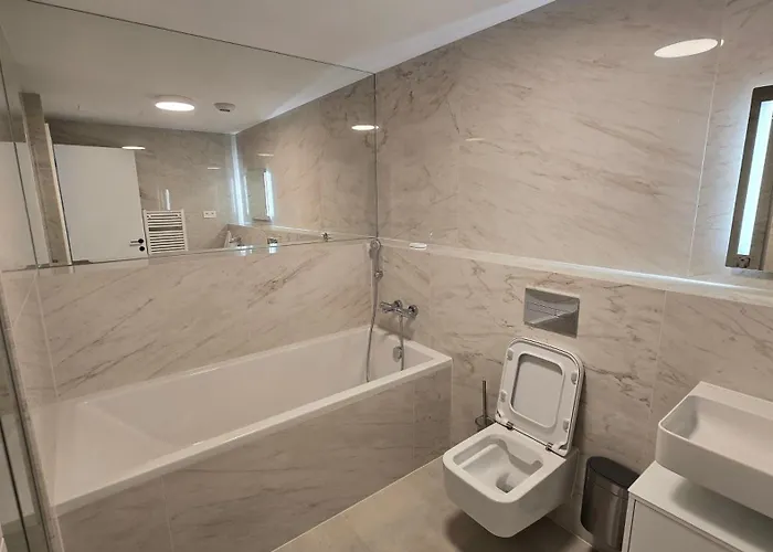 Lejlighed 3 Rooms, Loggia, Parking, Wifi